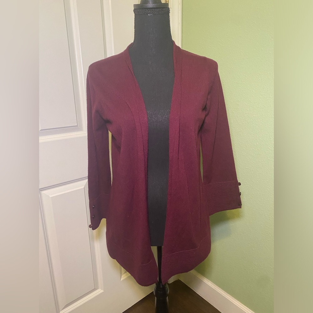 Evolution By Cyrus Women's Burgundy Sweater Small